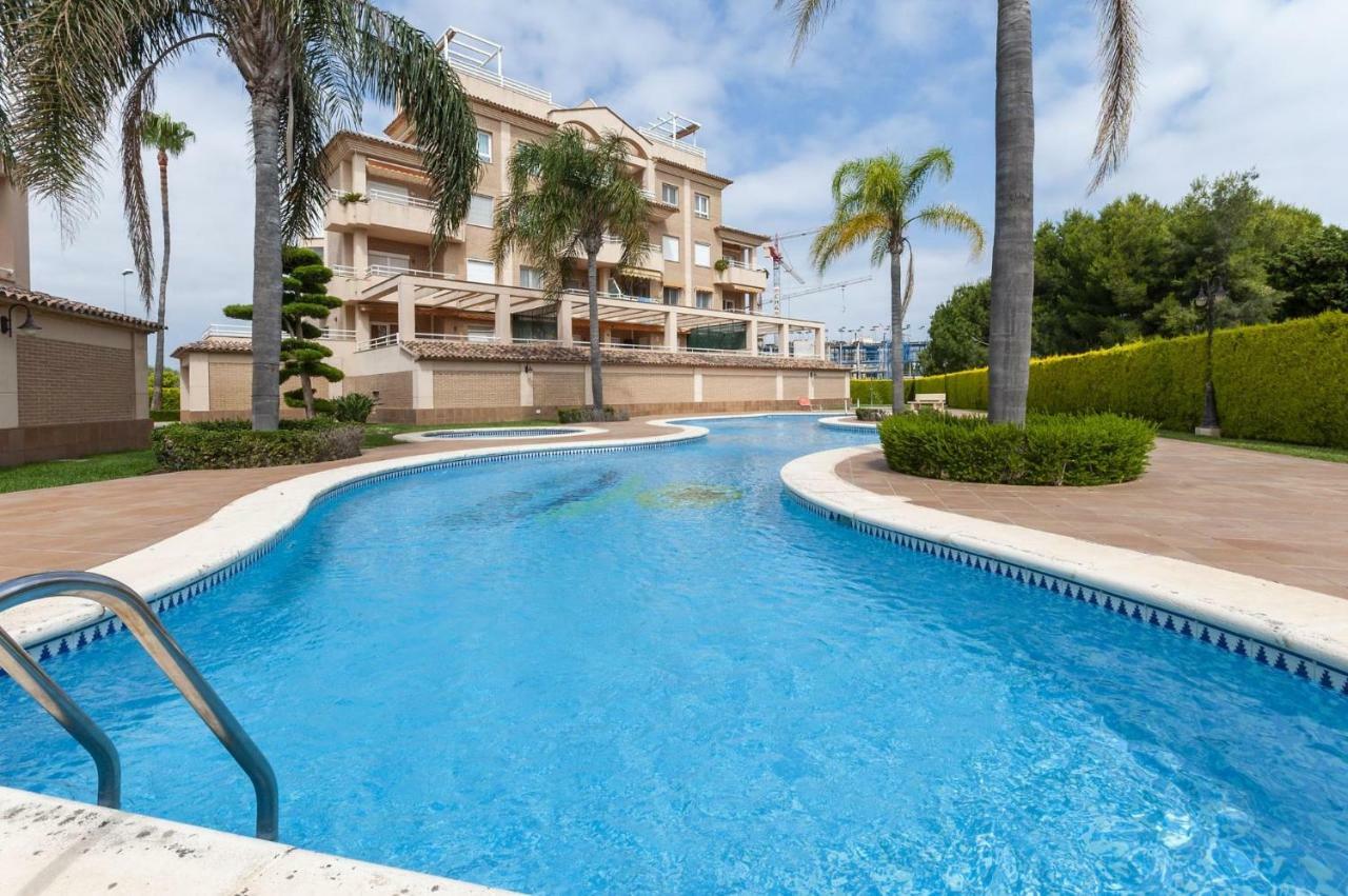 Buganvilla Oliva Esterno foto