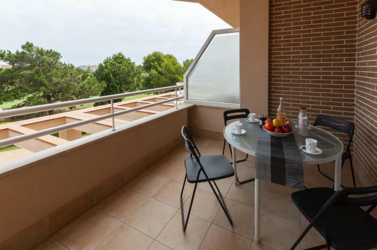 Buganvilla Oliva Esterno foto