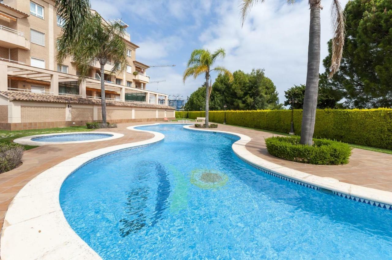 Buganvilla Oliva Esterno foto