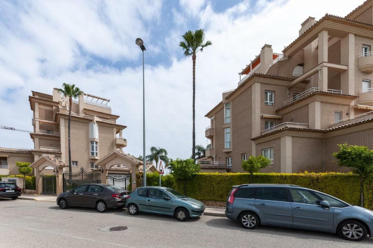 Buganvilla Oliva Esterno foto